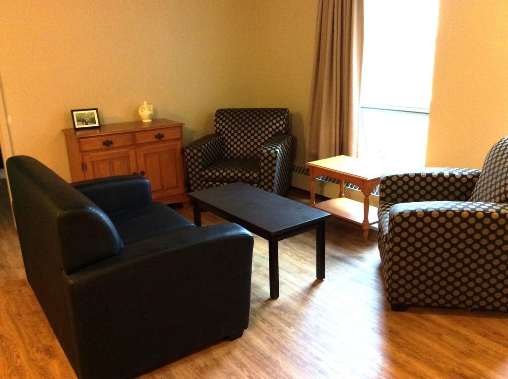 Bishop'S University Hotel Sherbrooke Room photo