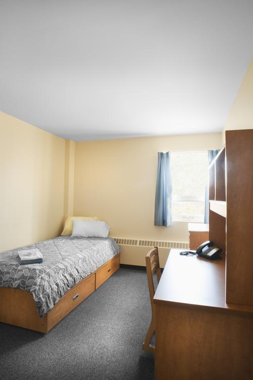 Bishop'S University Hotel Sherbrooke Room photo